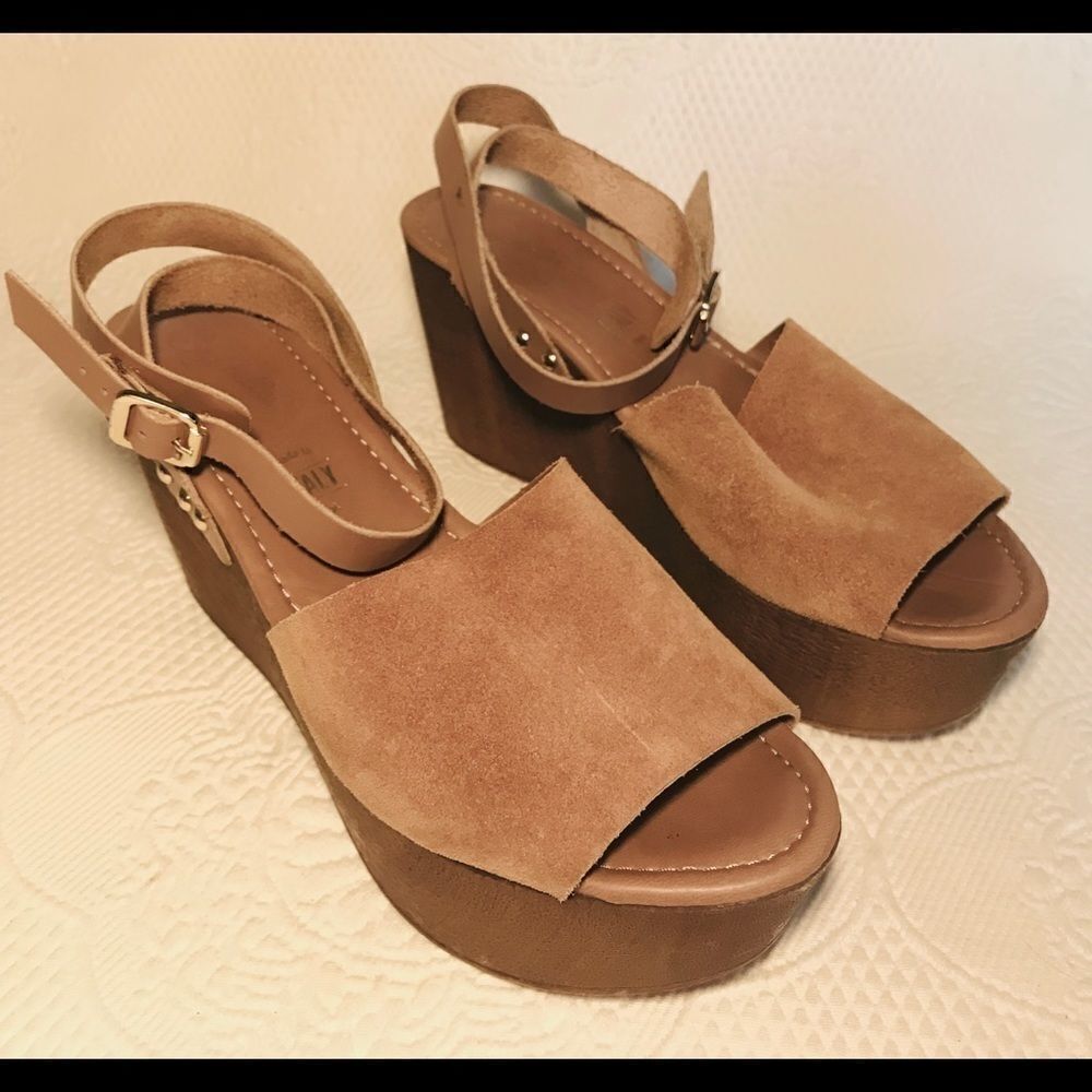 Seychelles platform sandals ankle straps 8.5
